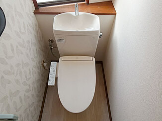 トイレリフォーム 気持ち良く使用できる、明るくなったレストルーム
